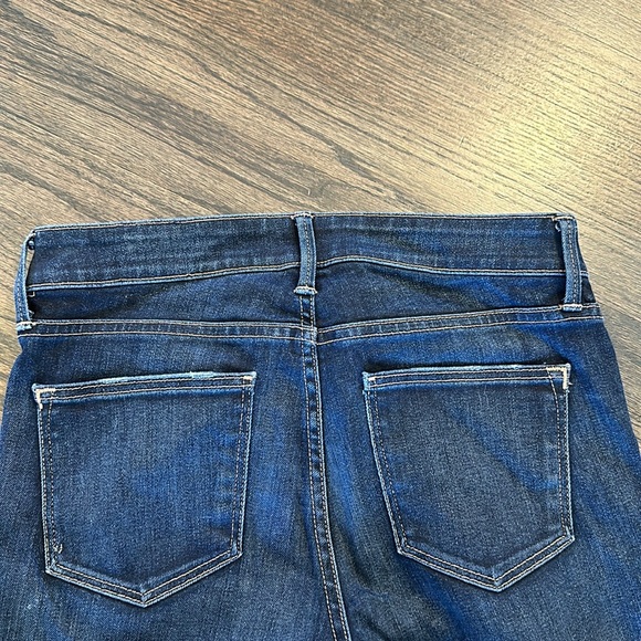 Vince Jeans Straight Dark Wash 25 EUC - Picture 9 of 10
